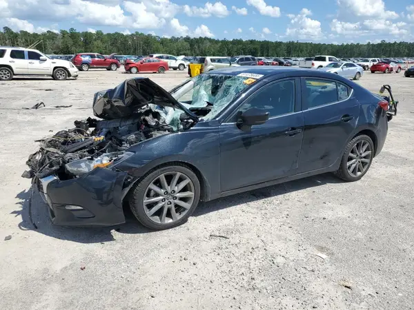 3MZBN1V36JM269005 2018 MAZDA 3 - Image 1