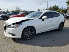 3MZBN1V36JM275001 2018 MAZDA 3