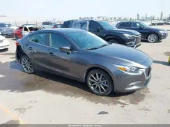 3MZBN1V36JM277184 2018 MAZDA 3