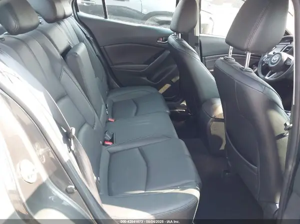 3MZBN1V36JM277184 2018 MAZDA 3 - Image 8