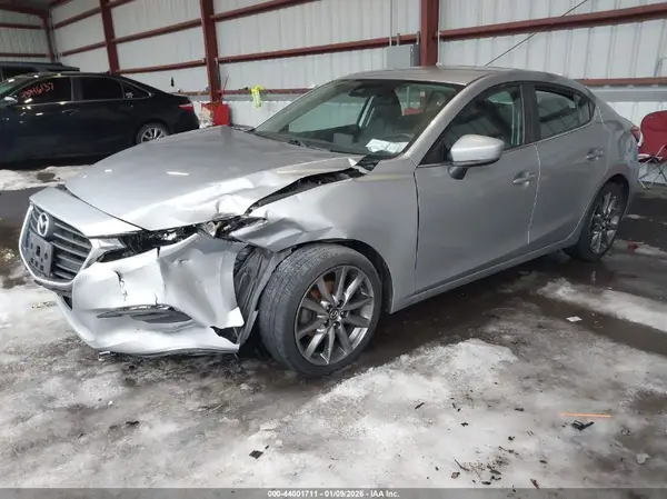 3MZBN1V37JM159936 2018 MAZDA 3 - Image 2