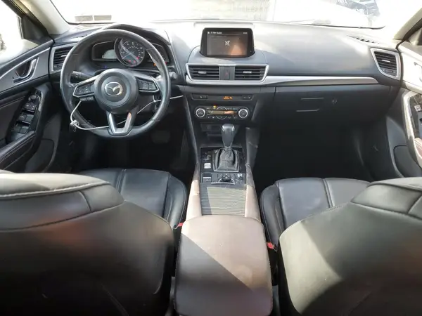 3MZBN1V37JM162559 2018 MAZDA 3 - Image 8