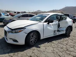3MZBN1V37JM165767 2018 MAZDA 3