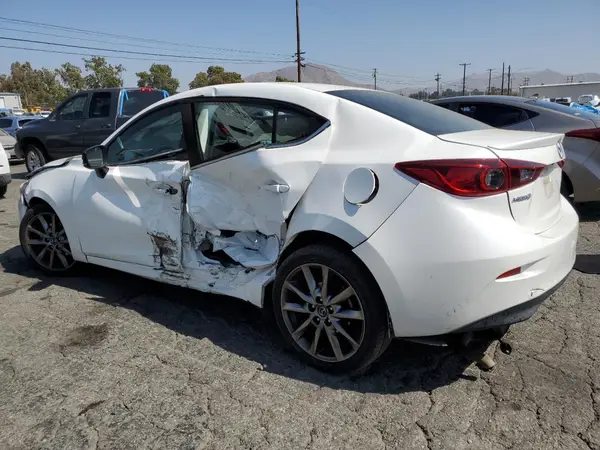 3MZBN1V37JM165767 2018 MAZDA 3 - Image 2