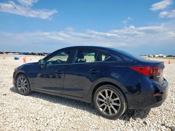 3MZBN1V37JM168099 2018 MAZDA 3 - Image 2