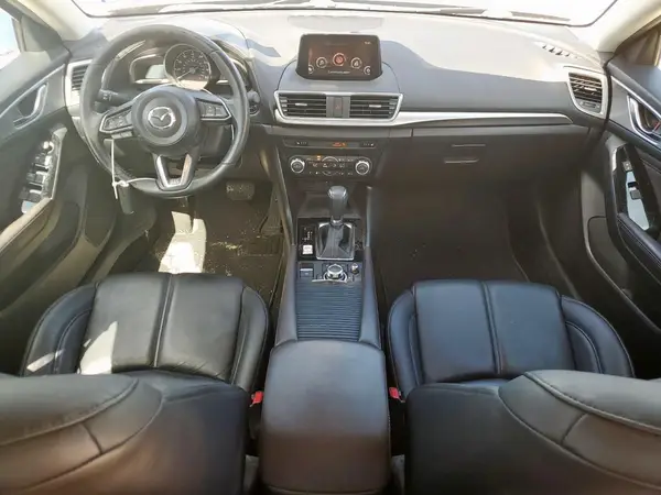 3MZBN1V37JM168099 2018 MAZDA 3 - Image 8