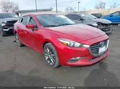 3MZBN1V37JM173013 2018 MAZDA 3