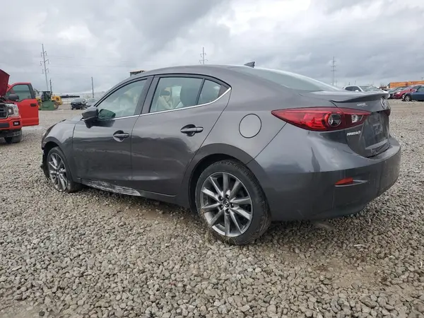 3MZBN1V37JM174565 2018 MAZDA 3 - Image 2
