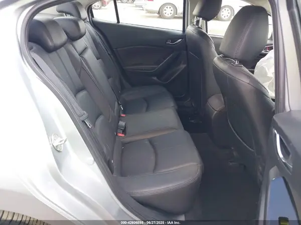 3MZBN1V37JM177580 2018 MAZDA 3 - Image 8