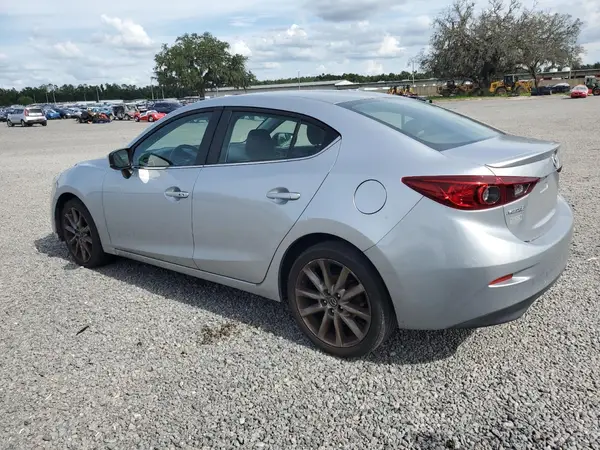 3MZBN1V37JM181130 2018 MAZDA 3 - Image 2