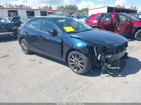 3MZBN1V37JM191057 2018 MAZDA 3 - Image 1
