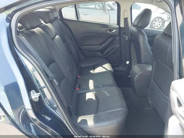 3MZBN1V37JM196565 2018 MAZDA 3 - Image 8