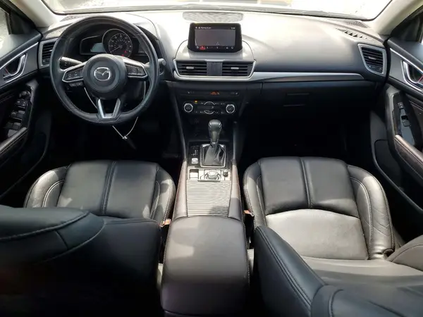 3MZBN1V37JM197747 2018 MAZDA 3 - Image 8