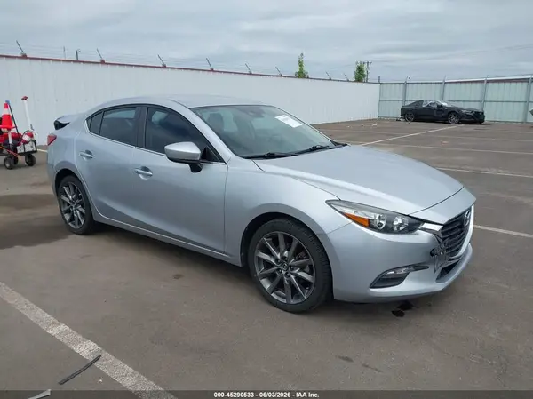 3MZBN1V37JM198882 2018 MAZDA 3 - Image 1