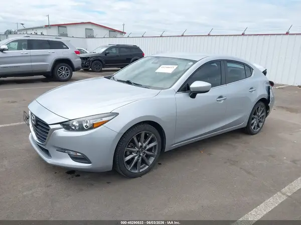 3MZBN1V37JM198882 2018 MAZDA 3 - Image 2