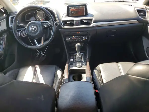3MZBN1V37JM201666 2018 MAZDA 3 - Image 8
