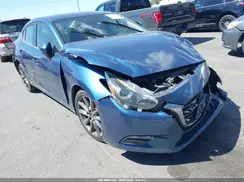 3MZBN1V37JM207063 2018 MAZDA 3