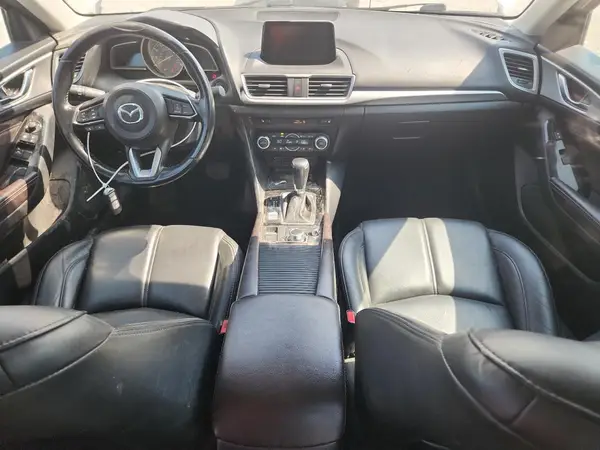 3MZBN1V37JM209833 2018 MAZDA 3 - Image 8