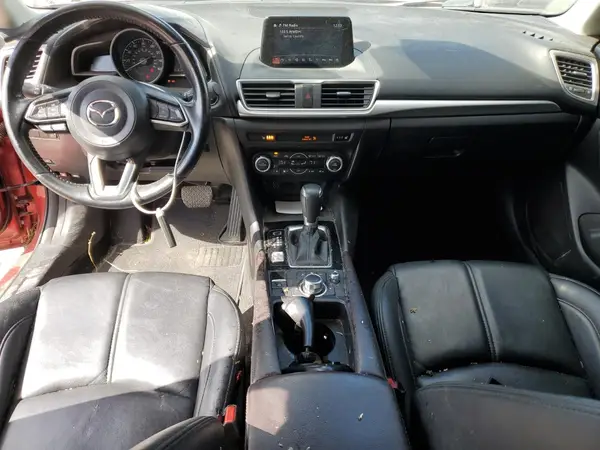 3MZBN1V37JM211629 2018 MAZDA 3 - Image 8