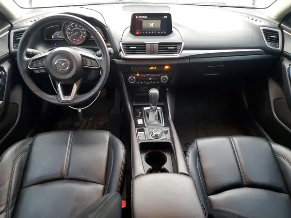 3MZBN1V37JM215129 2018 MAZDA 3 - Image 8