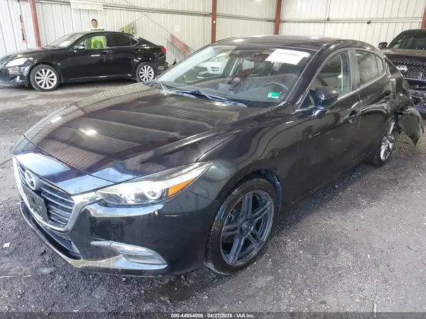 3MZBN1V37JM235378 2018 MAZDA 3 - Image 2