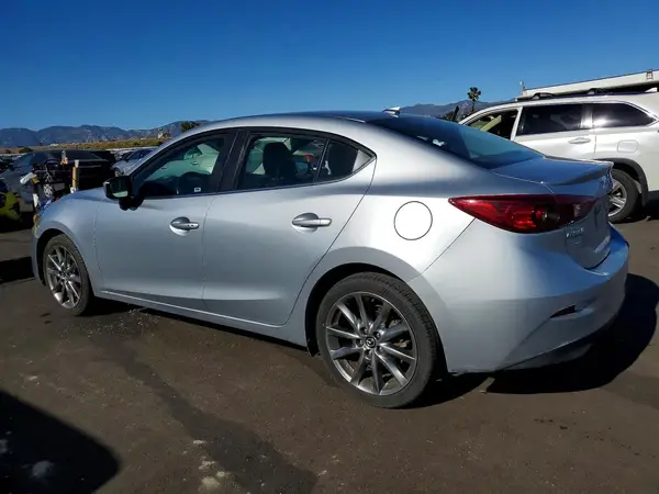 3MZBN1V37JM239317 2018 MAZDA 3 - Image 2