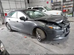 3MZBN1V37JM254075 2018 MAZDA 3