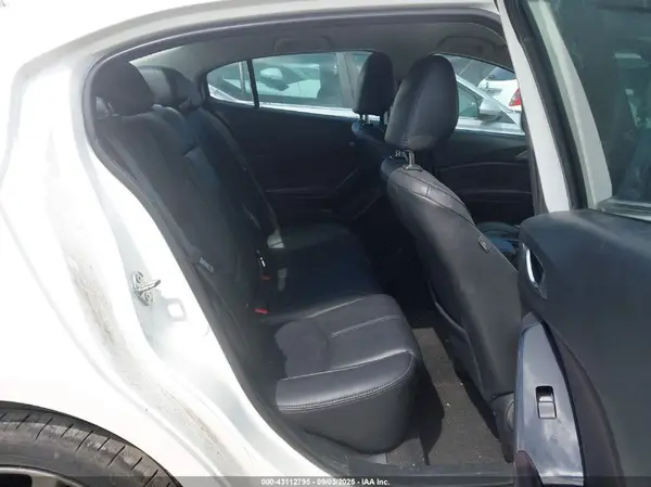 3MZBN1V37JM254089 2018 MAZDA 3 - Image 8
