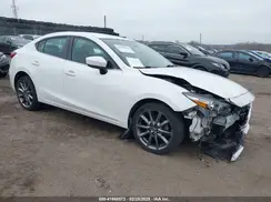 3MZBN1V37JM257137 2018 MAZDA 3