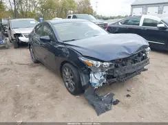 3MZBN1V37JM259616 2018 MAZDA 3