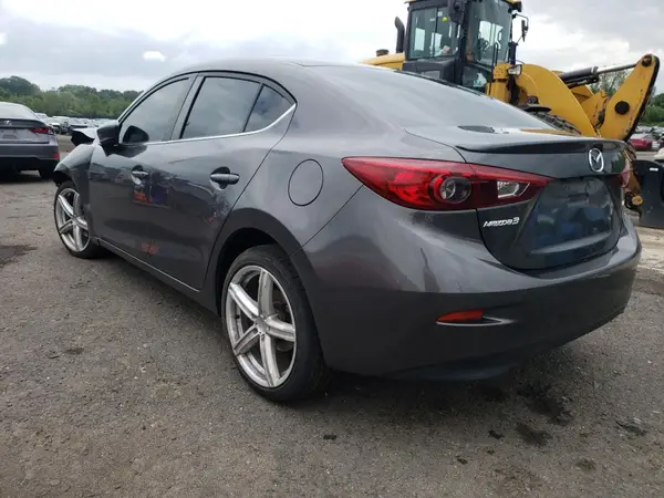 3MZBN1V37JM261723 2018 MAZDA 3 - Image 2