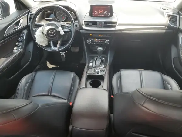 3MZBN1V37JM261818 2018 MAZDA 3 - Image 8