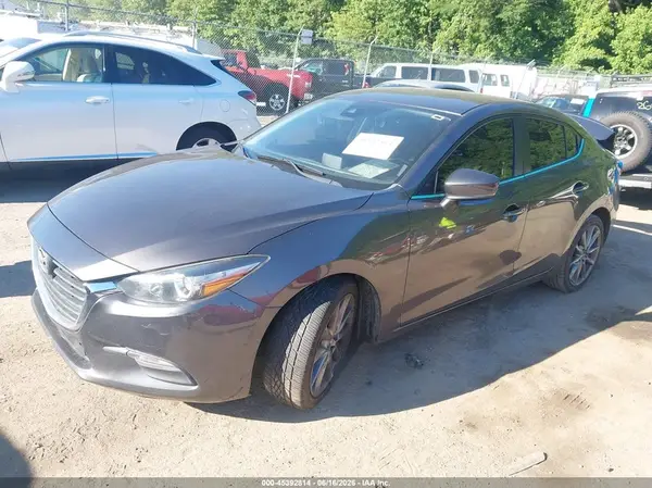 3MZBN1V37JM263147 2018 MAZDA 3 - Image 2