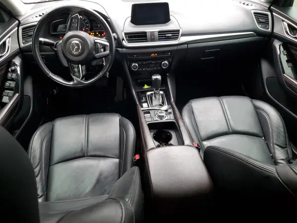 3MZBN1V37JM263892 2018 MAZDA 3 - Image 8