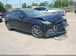 3MZBN1V37JM271264 2018 MAZDA 3