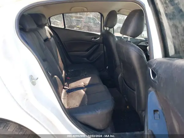 3MZBN1V37JM271894 2018 MAZDA 3 - Image 8