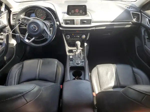 3MZBN1V38JM162604 2018 MAZDA 3 - Image 8