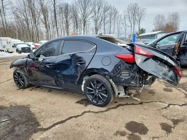 3MZBN1V38JM163090 2018 MAZDA 3 - Image 2