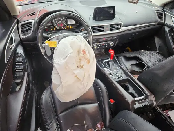 3MZBN1V38JM163090 2018 MAZDA 3 - Image 8