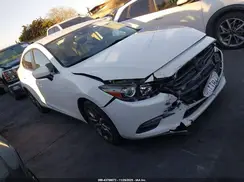 3MZBN1V38JM165874 2018 MAZDA 3