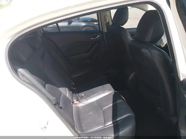 3MZBN1V38JM177748 2018 MAZDA 3 - Image 8