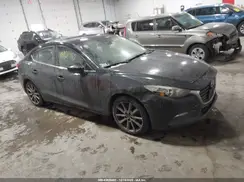3MZBN1V38JM177765 2018 MAZDA 3