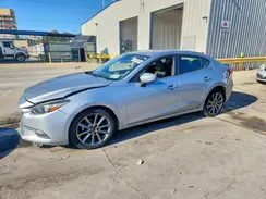 3MZBN1V38JM180200 2018 MAZDA 3