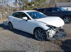 3MZBN1V38JM182805 2018 MAZDA 3