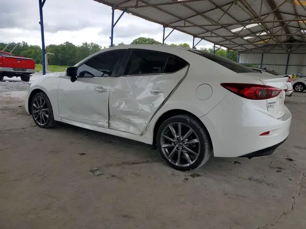 3MZBN1V38JM184005 2018 MAZDA 3 - Image 2