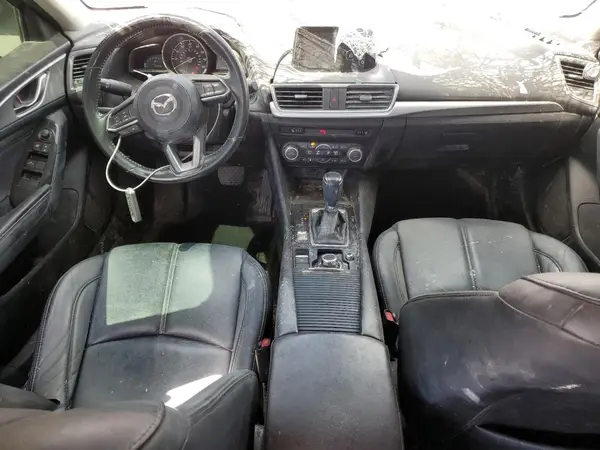 3MZBN1V38JM184876 2018 MAZDA 3 - Image 8