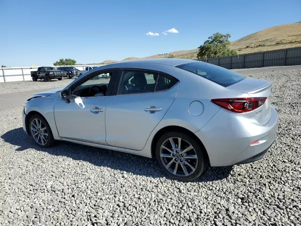 3MZBN1V38JM197966 2018 MAZDA 3 - Image 2