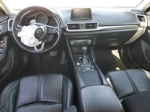 3MZBN1V38JM197966 2018 MAZDA 3 - Image 8
