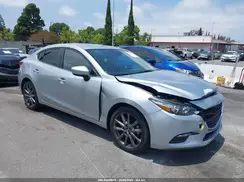 3MZBN1V38JM199944 2018 MAZDA 3