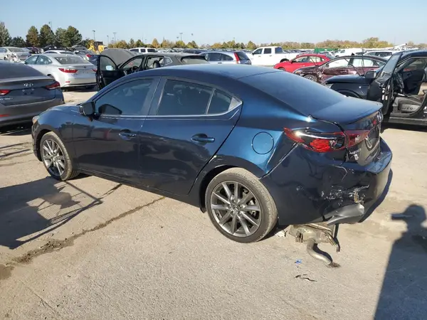 3MZBN1V38JM205662 2018 MAZDA 3 - Image 2